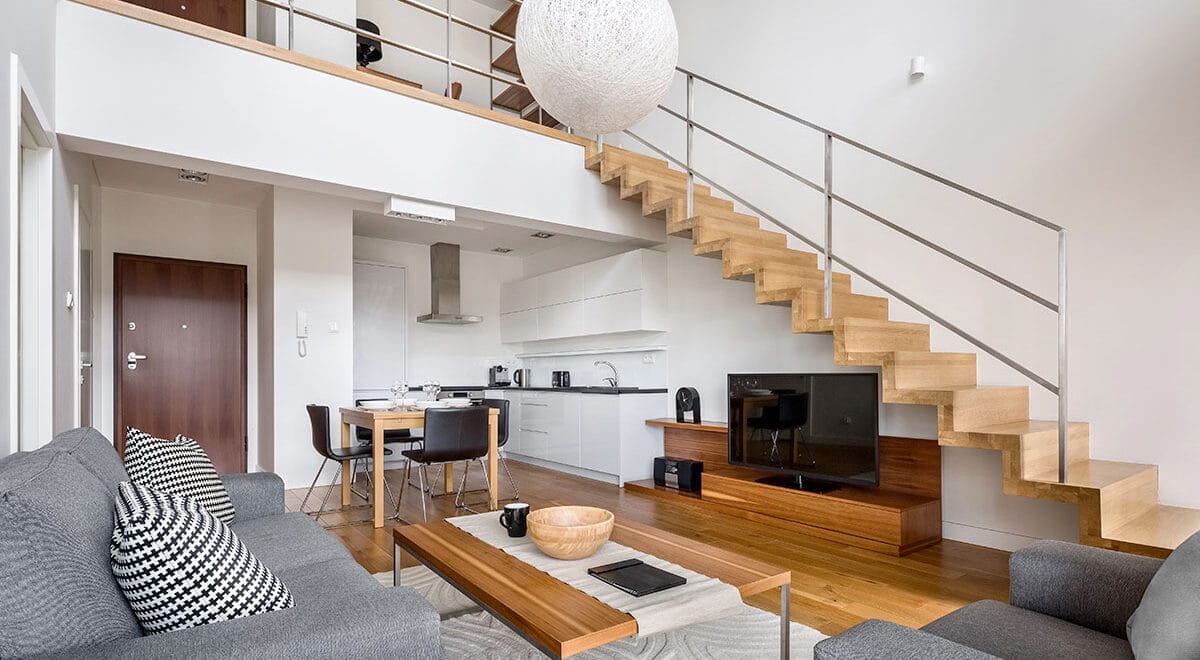 Scala interna in un loft milanese